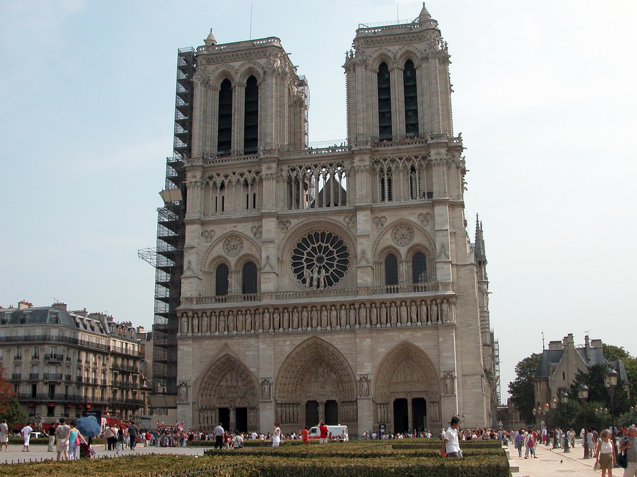 Paris 06 Notre Dame Western Facade 